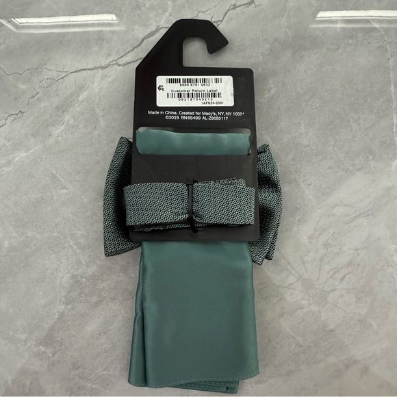 Men’s Alfani 2 Piece Bow Tie And Pocket Square Set Suit Business Office - Picture 6 of 12